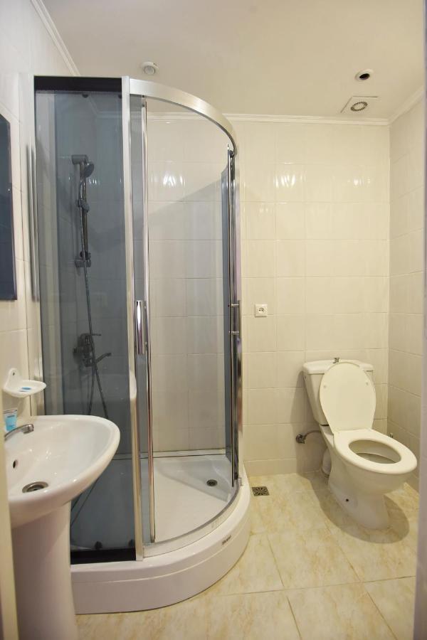 Hotel Vake Palace Tbilisi Exterior photo