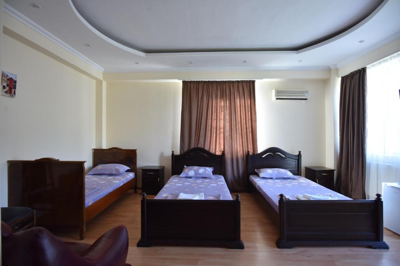 Hotel Vake Palace Tbilisi Exterior photo